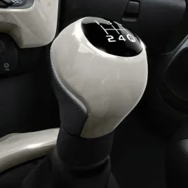 toyota-aygo-galka-zmiany-biegow-biala-pw466-0h001-a0-oe