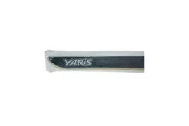 toyota-yaris-nakladki-progowe-przod-pz438-b218b-00-oe