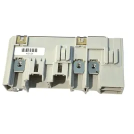 toyota-hilux-fortuner-modul-bezpiecznikow-82620-71010-oe
