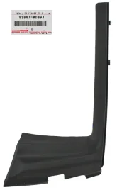 toyota-yaris-listwa-zakonczenie-podszybia-lewa-53867-0d091-oe