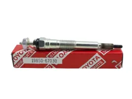 toyota-hilux-land-cruiser-4runner-swieca-zarowa-oryginalna-19850-67030-oe