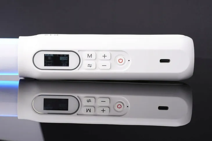 svitidlo-viltrox-led-p12-smd-tak