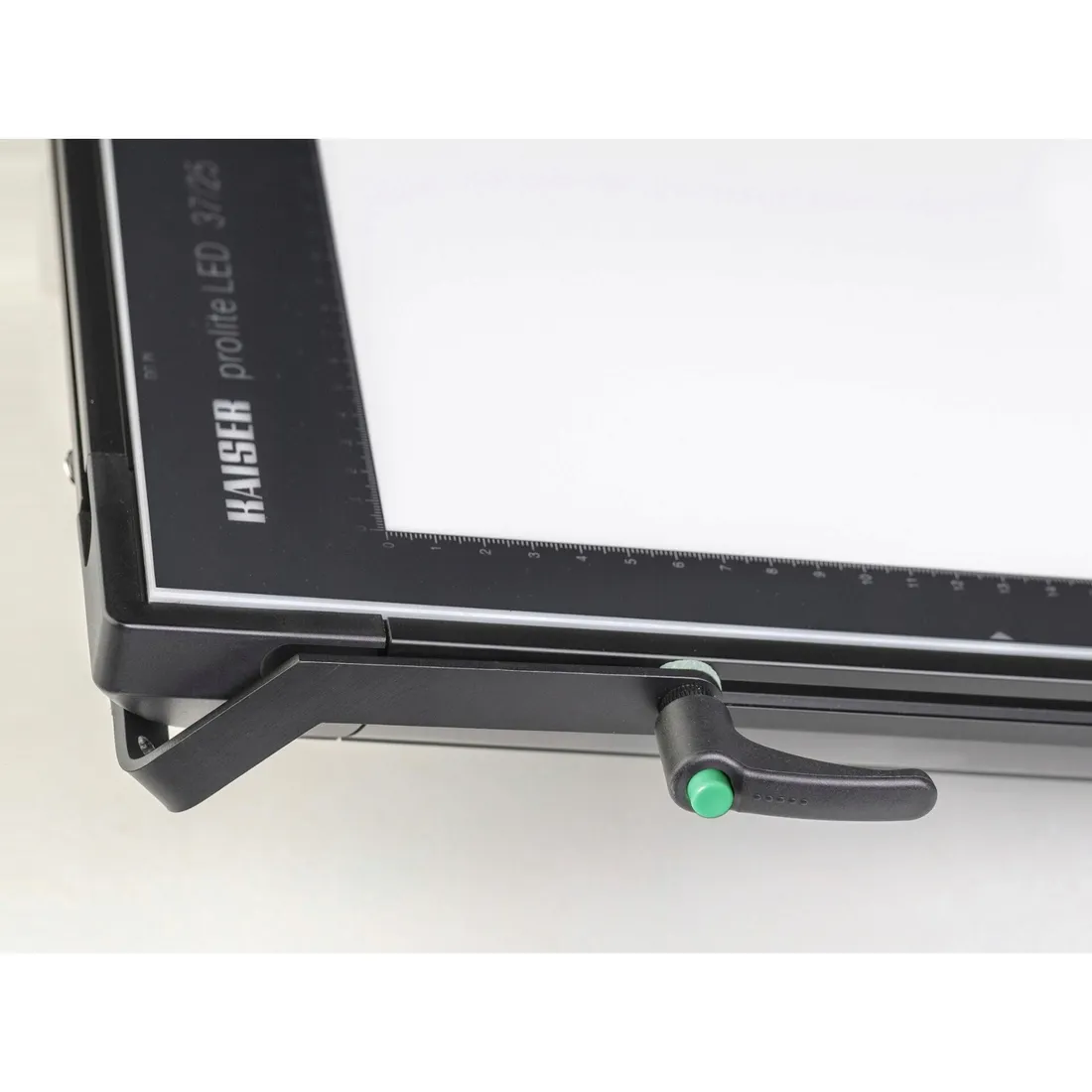 kaiser-swivel-bracket-for-2479