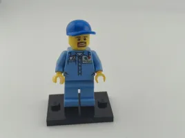 lego-octan-minifigurka-pracownik-stacji-cty0679