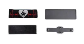 emblemat-silikonowy-naklejka-nalepka-psia-lapa-w-bialym-sercu-9-9x3-0cm