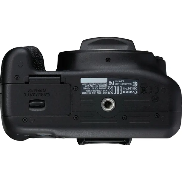 canon-eos-2000d-body-przekatna-ekranu-3