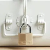 master-lock-wide-solid-brass-padlock-22mm-140eurd-stan-nowy-rodzaj-klodki-na-klucz