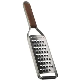 microplane-master-tarka-z-ekstra-grubym-ostrzem