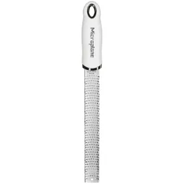 microplane-premium-classic-tarka-z-drobnym-ostrzem-bialy