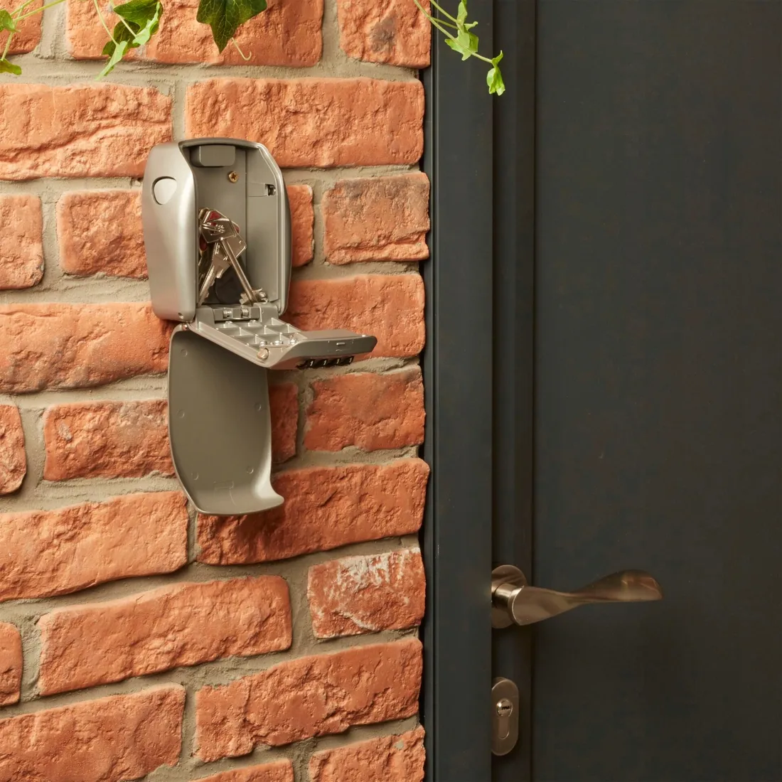master-lock-key-safe-security-access-mount-5415eurd