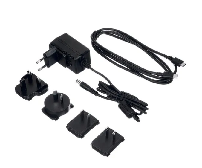 native-instruments-traktor-mx2-kontroler-dj-z-interfejsem-audio