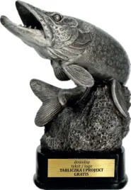 statuetka-odlewana-szczupak-wedkarstwo-okazala-20-cm-tabliczka-w-cenie