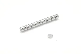 magnes-neodymowy-walcowy-6x2-mm-n48-maly-magnes-udzwig-069-kg-100-sztuk