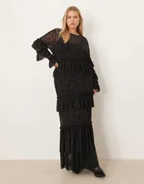 never-fully-dressed-czarna-maxi-sukienka-z-dlugim-rekawem-falbana-b23-46