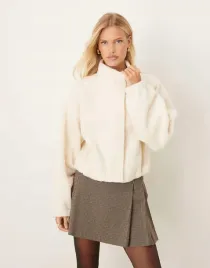 kremowa-rozpinana-bluza-mis-b23-46