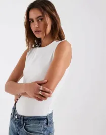 vero-moda-body-bez-rekawow-b23-m