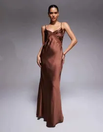 satynowa-maxi-sukienka-v-neck-b23-s