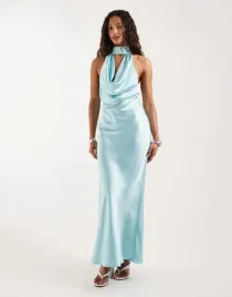 pretty-lavish-niebieska-satynowa-maxi-sukienka-b23-s