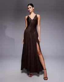 bardot-brazowa-satynowa-maxi-sukienka-b23-xs