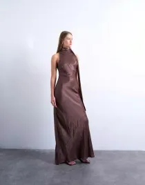 topshop-brazowa-satynowa-maxi-sukienka-z-wiazaniem-b23-m