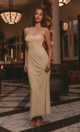 shein-zolta-maxi-sukienka-na-ramiaczkach-wzor-groszki-b23-m