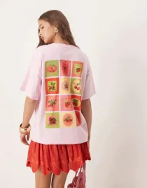 miss-selfridge-rozowy-t-shirt-z-nadrukiem-b23-s