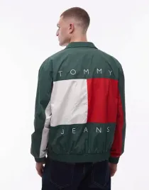 tommy-jeans-zielona-kurtka-wiatrowka-z-zamkiem-logo-b23-m