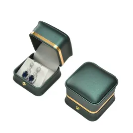 shein-zielone-pudeleczko-na-kolczyki-s07-6x6cm
