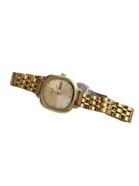 shein-zloty-zegarek-na-reke-s07