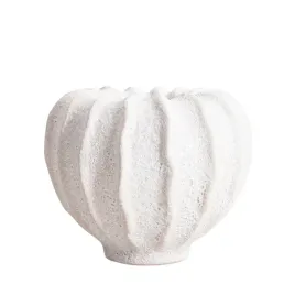 wazon-mare-o-rzezbiarskiej-formie-20x20x16-cm-homla