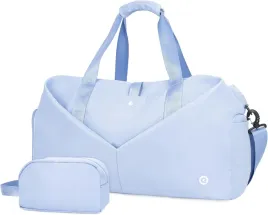 plecak-treningowy-jasnoniebieski-z-kieszenia-na-buty-i-mokre-ubrania