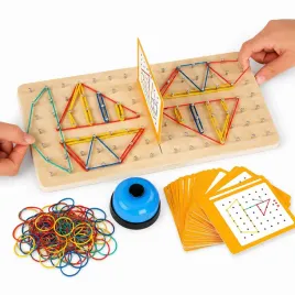 montessori-geoplansza-ukladanka-z-gumkami-dzwonek-gra-logiczna-w145