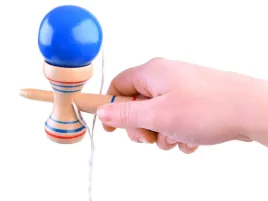 kendama-drewniana-gra-zrecznosciowa-zabawka-drewniana-gr0462