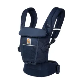 ergobaby-ergonomiczne-bawelniane-nosidelko-dla-noworodkow-granatowe