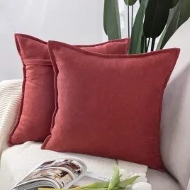 zestaw-2-poszewek-dekoracyjnych-szenila-60x60-cm-burgund-na-sofe
