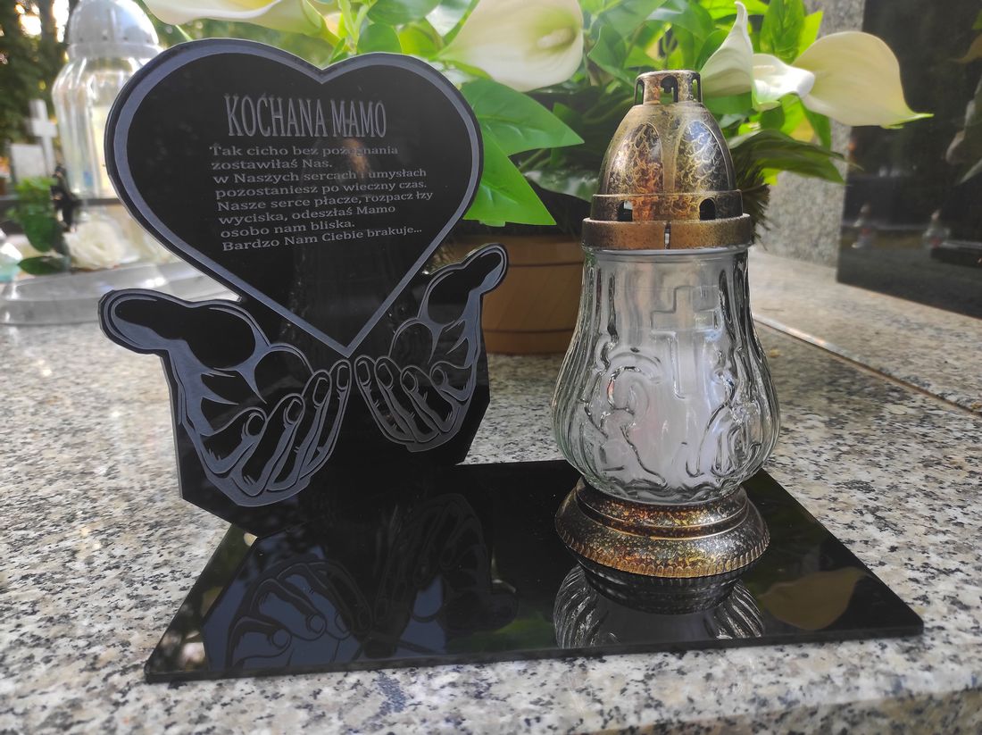 PODSTAWKA POD ZNICZ GRAWER SERCE PLUS ZNICZ ERLI.pl