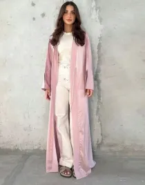 shein-rozowa-satynowa-narzutka-wiazanie-ui8-pk01-os