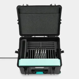 mobilna-walizka-do-ladowania-10-laptopow-156-10x-gniazdo-230v-ac-formcase