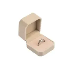shein-bezowe-pudelko-na-pierscionek-xyn-s07-5x55x4