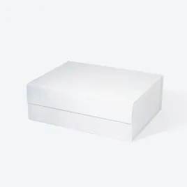 pudelko-magnetyczne-330x255x115mm-biale-soft-touch-a4-eleganckie-na-prezent