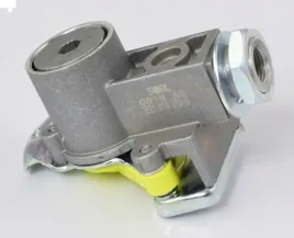 zlacze-pneum-twarde-zolte-m16-z-filtrem-i-nakretka-do-przyczepy-sorl-352101