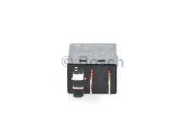 przekaznik-stopu-volvo-fm-prostokatny-maly-bosch-0332207402