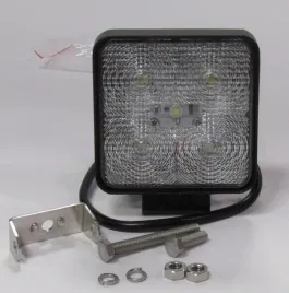 lampa-robocza-led-kwadratowa-5led-5x3w-110x110x37mm-750lm-sumbex-sm12331