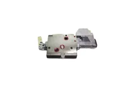 sekcja-rozdzielacza-hydraulicznego-do-massey-ferguson-r917000873-3796027m8