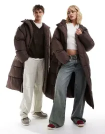 brazowa-pikowana-kurtka-oversize-z-kapturem-zt2-xl