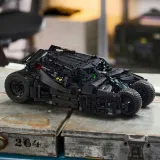lego-technic-batmobile-tumbler-zestaw-konstrukcyjny-42239-numer-produktu-42239