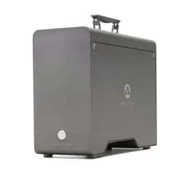 akitio-node-titan-thunderbolt-3-obudowa-egpu-z-zasilaczem-650-w-nptnt3