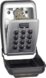 skrytka-na-klucze-z-szyfrem-master-lock-5423eurd