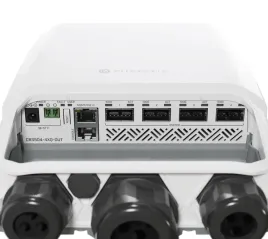 mikrotik-routerboard-crs504-4xq-out