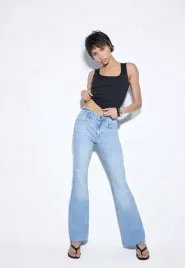 stradivarius-d74-jeansy-dzwony-z-rozcieciem-r-44